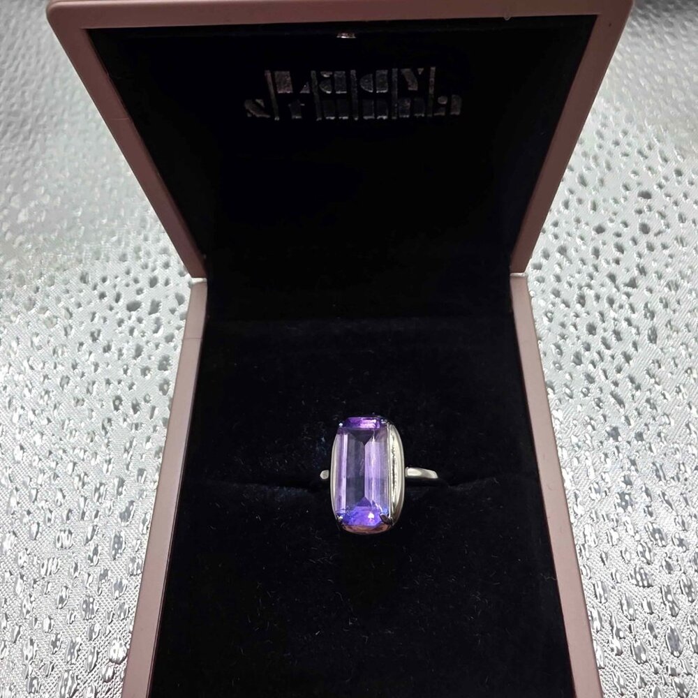 Rectangular Emerald-Cut Amethyst Gemstone Set In … - image 1